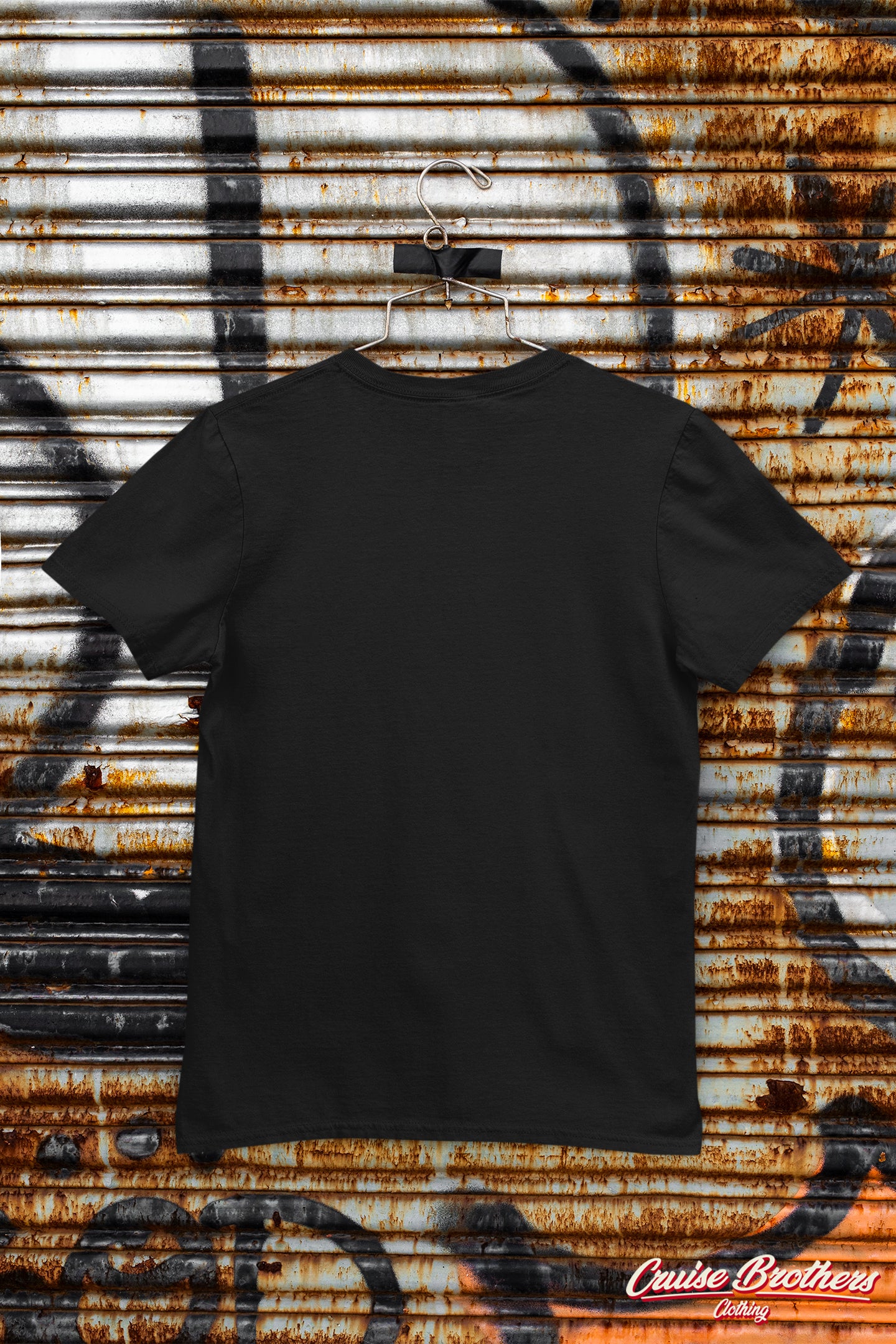 the classic Tshirt - Essential black on black