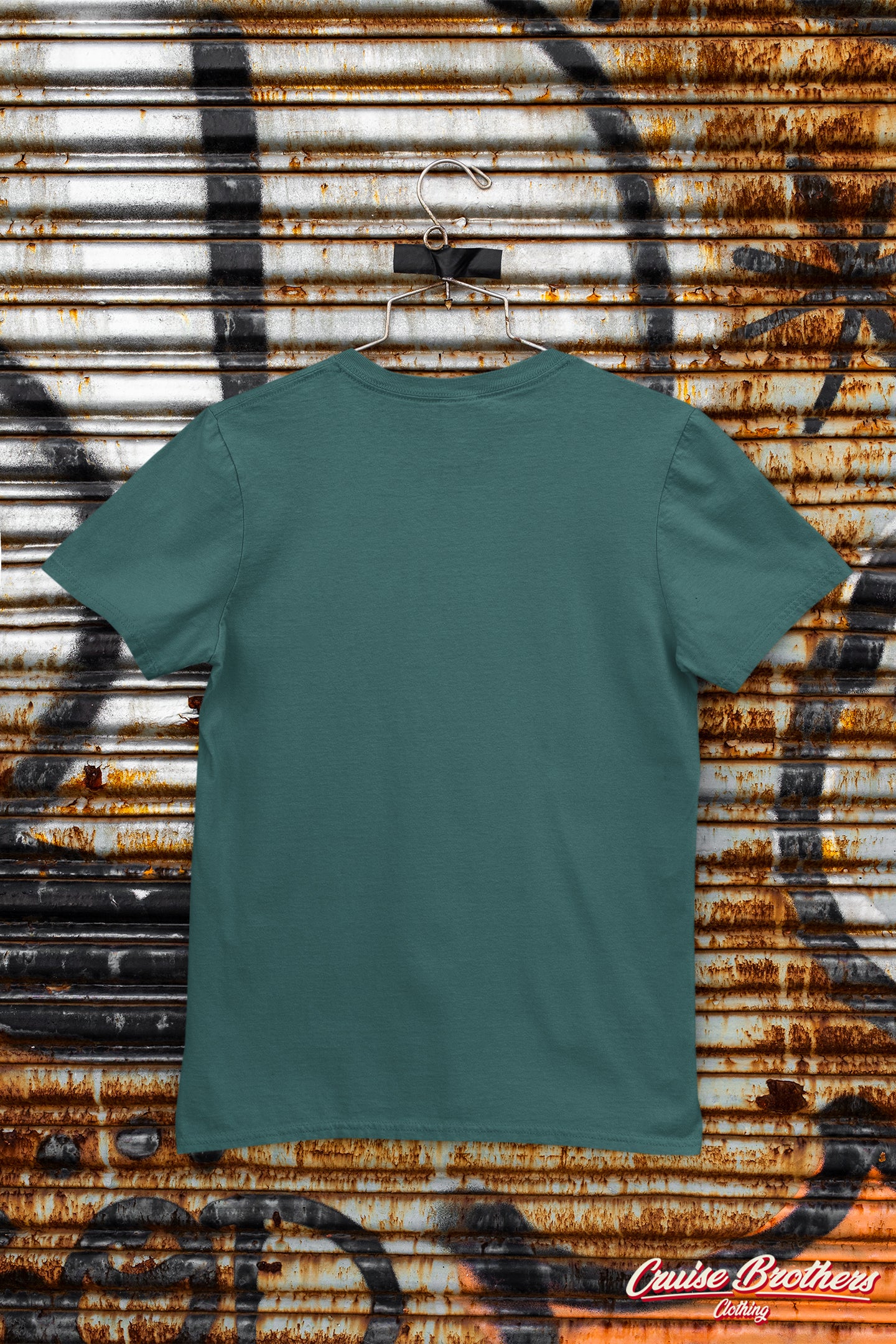 the classic Tshirt - Essential white on green